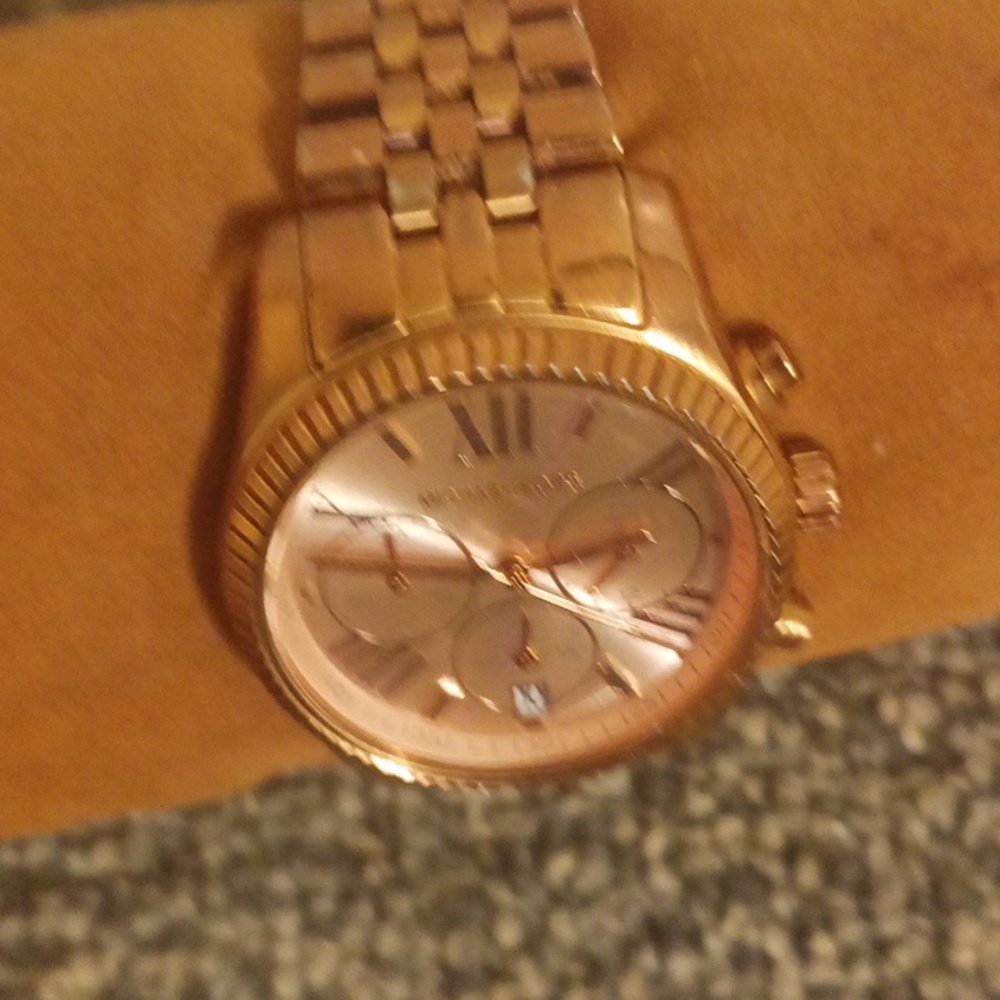 Michael Kors Rose Gold Chronograph Watch MK 5569 - Picture 5 of 7